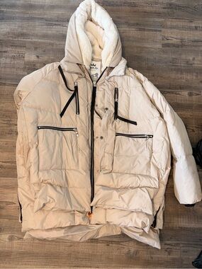 Beige Sherpa-Lined Ski Puffer Jacket